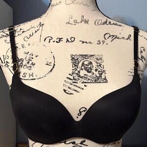 Elegant Black Women's Bra Victoria Secret 32A add a size push up